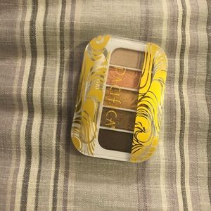 Pacifica Island life eyeshadow palette